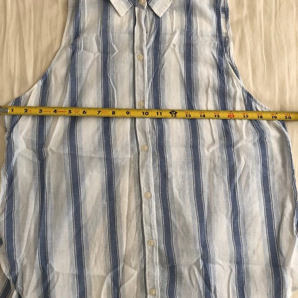 Hollister sleeveless button-down shirt - Picture 4 of 5